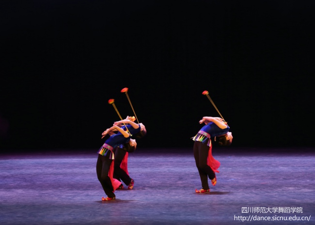 羌族肩铃综合训练组合2.jpg 羌族肩铃综合训练组合2.jpg